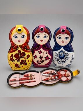 Russian Doll Manicure Set Matryoshka Nail Kit Travel Case - Red, Blue & Purple🪆